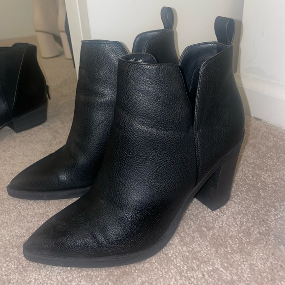 Forever 21 Faux Leather Bootie - Picture 1 of 6